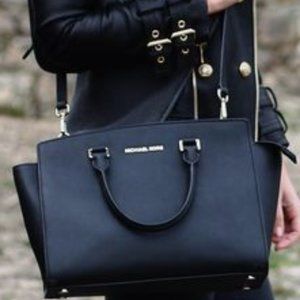 Micheal Kors bag